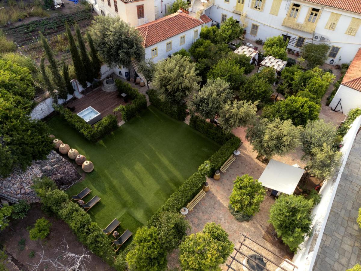 Rafalias Mansion Hydra  Bagian luar foto