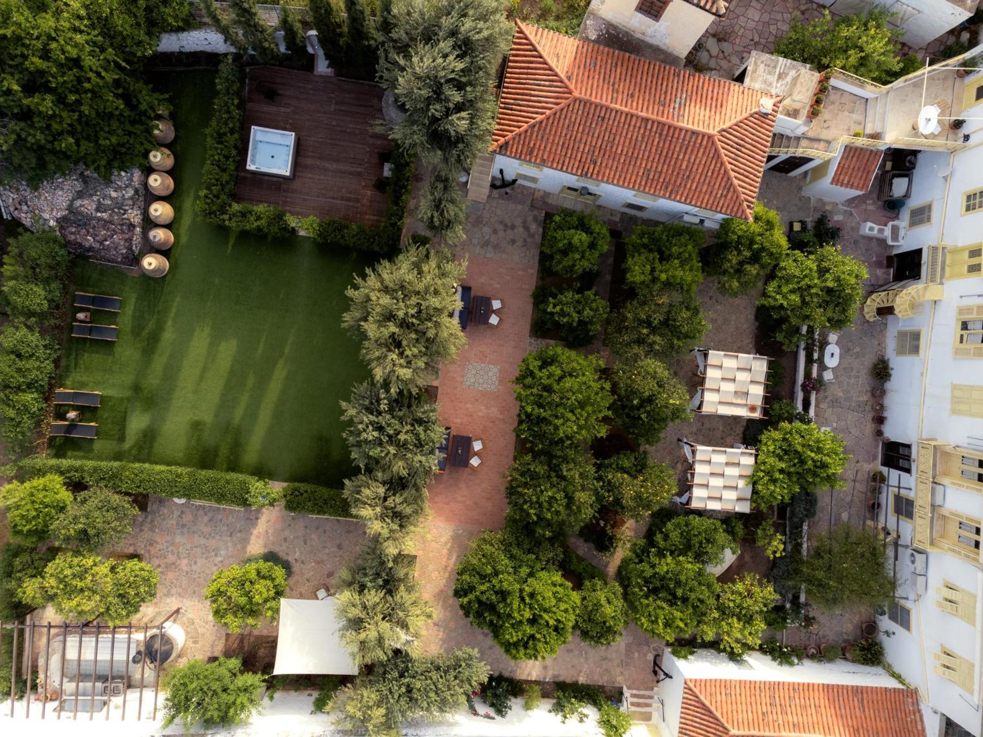 Rafalias Mansion Hydra  Bagian luar foto