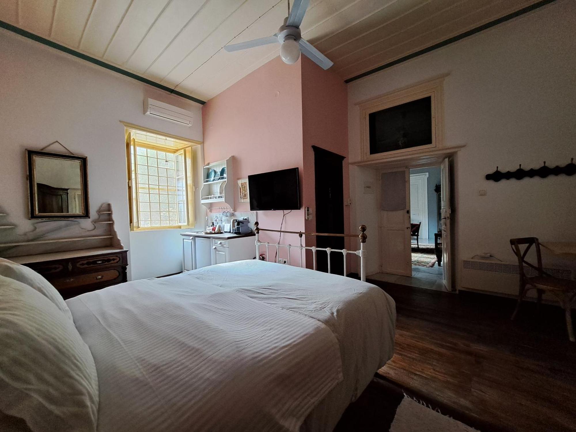 Rafalias Mansion Hydra  Ruang foto